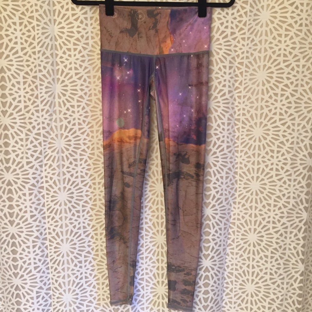 xs teeki space leggings